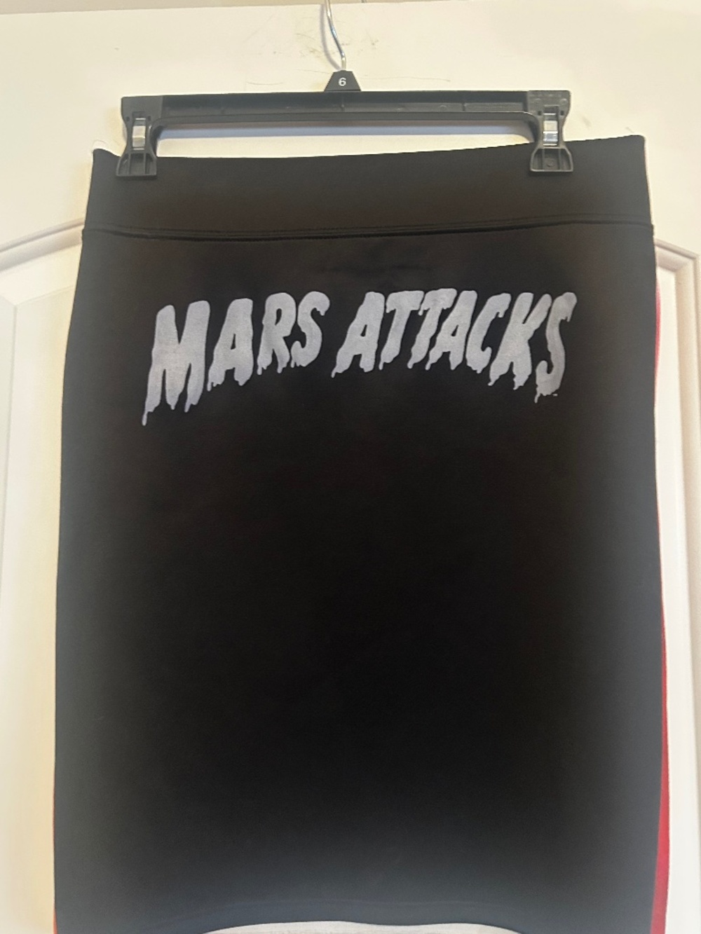 Kreepsville 666 Mars Attacks Skirt - Picture 2 of 4